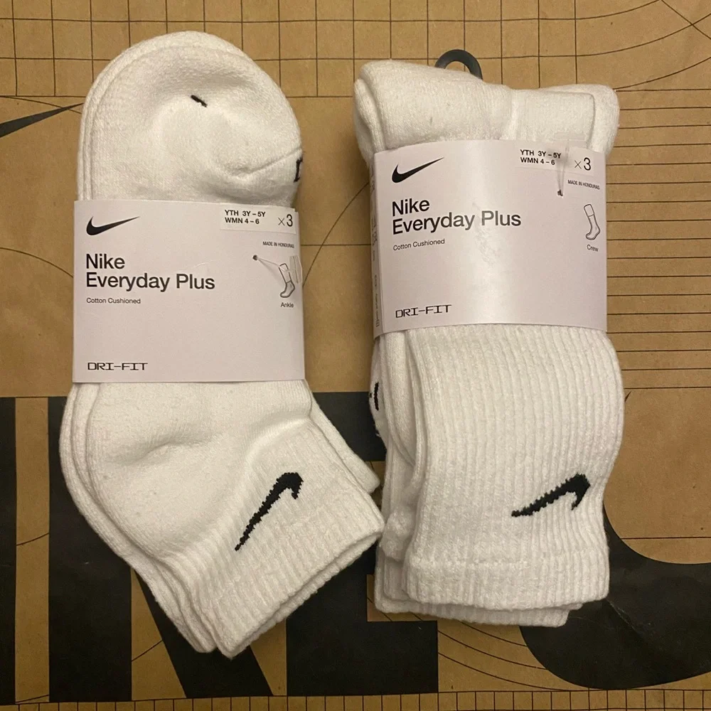 Nike dri-fit everyday plus cushioned socks